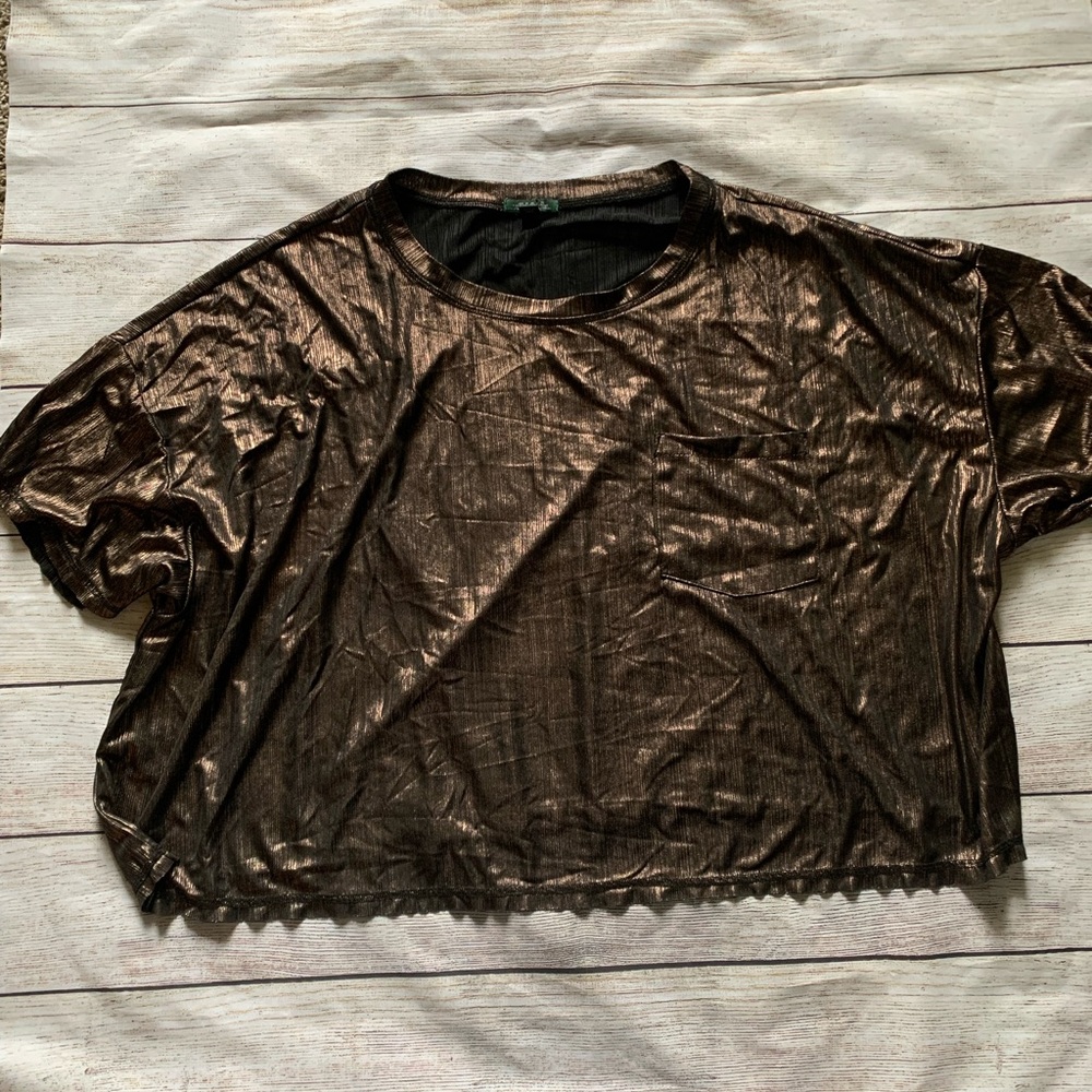 Metallic bronze top